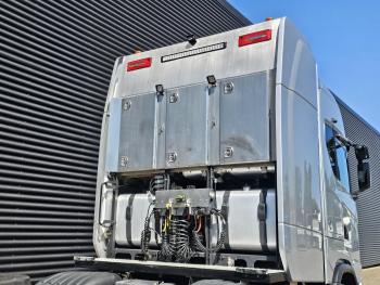 S770 8x4/4 / 180.000 KG / HYDRAULIC